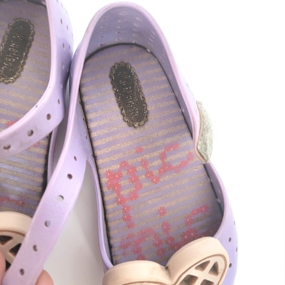 Mini Melissa waffle heart shoes, size 8 - Picture 5 of 6